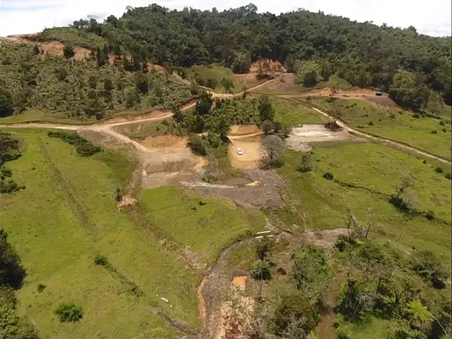 Lote en venta en El Retiro, Antioquia - Parcelación Esmeralda Natural - foto 2